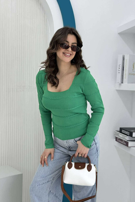 ONE COLOR SQUARE NECK WOMEN SWEATER GREEN/JESHILE 