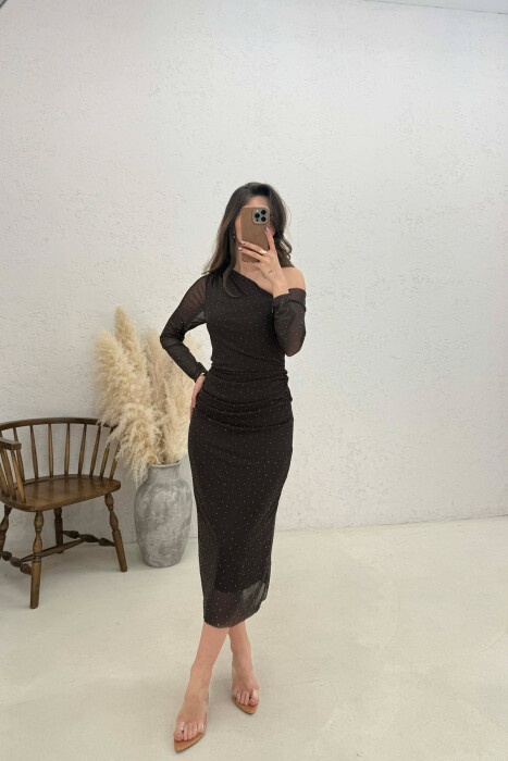 ONE COLOR STONE DETAILS ONE SHOULDER OFF WOMAN DRESS DARK BROWN/KAE - KLAUDIO FASHION