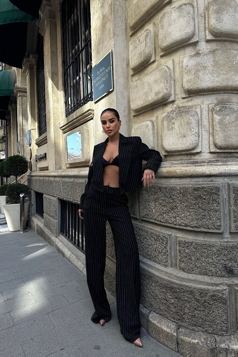 ONE COLOR STRIPED CROPPED JACKET+TROUSERS WOMEN SET BLACK/ E ZEZE - 1