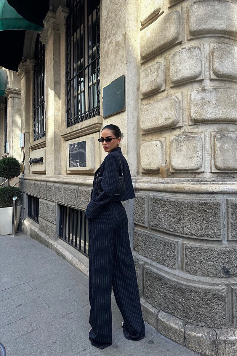 ONE COLOR STRIPED CROPPED JACKET+TROUSERS WOMEN SET DARK BLUE/BEE - 4