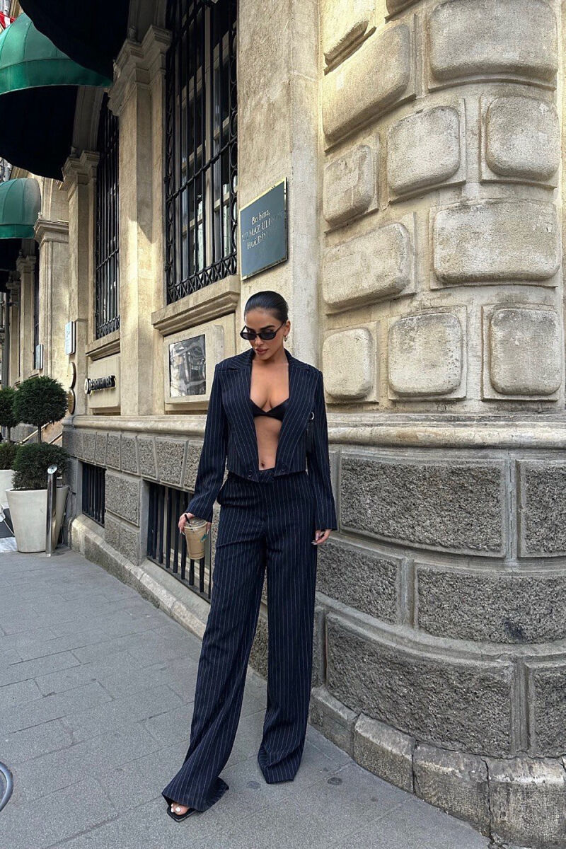 ONE COLOR STRIPED CROPPED JACKET+TROUSERS WOMEN SET DARK BLUE/BEE - 6