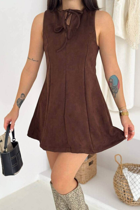 ONE COLOR SUEDE SHORT SLEEVELESS WOMEN DRESS DARK BROWN/KAE - 2