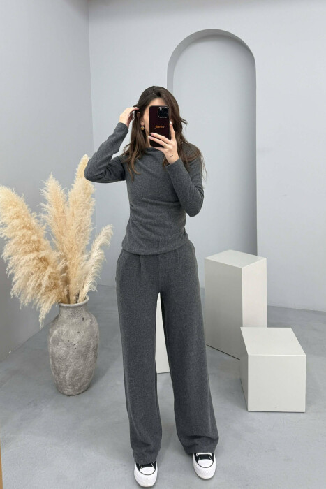 ONE COLOR SWEATSHIRT+ TROUSERS WOMEN SET DARK GREY/GEE - KLAUDIO FASHION