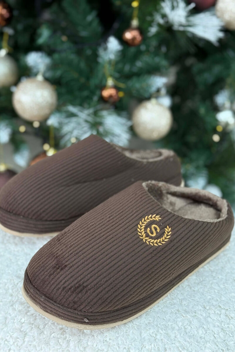 ONE COLOR TEDDY LINED MAN SLIPPERS BROWN/KAFE - 1