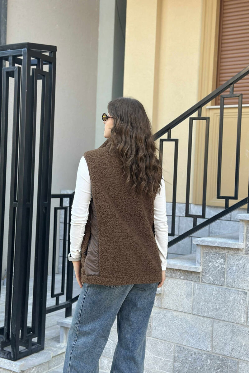 ONE COLOR TEDDY ZIPPER WOMEN VEST BROWN/KAFE - 2
