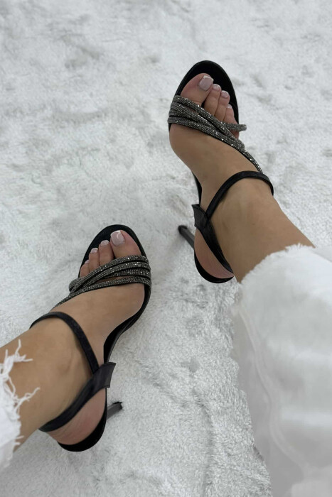 ONE COLOR THIN HIGH HEEL WOMEN SANDAL BLACK/ E ZEZE - KLAUDIO FASHION