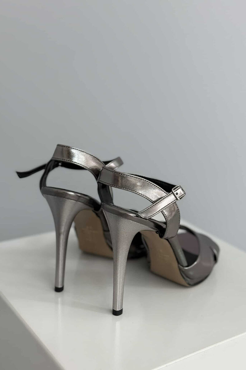 ONE COLOR THIN HIGH HEEL WOMEN SANDALS BRONX/BRONX - 2