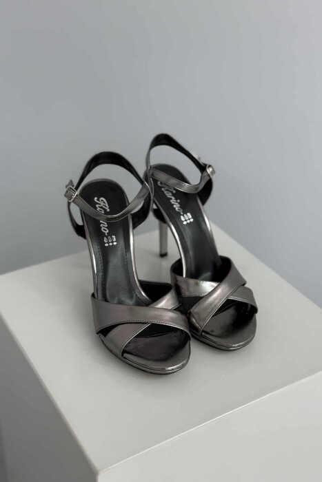 ONE COLOR THIN HIGH HEEL WOMEN SANDALS BRONX/BRONX - 5