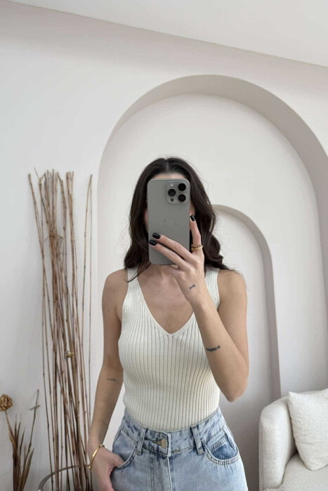 ONE COLOR THIN STRAPS WOMEN TANK TOP CREAM/KREM 