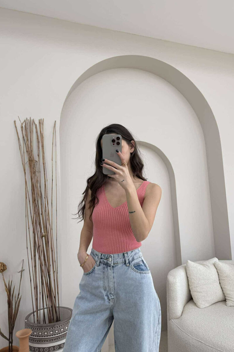 ONE COLOR THIN STRAPS WOMEN TANK TOP POWDER/PUDER - 4