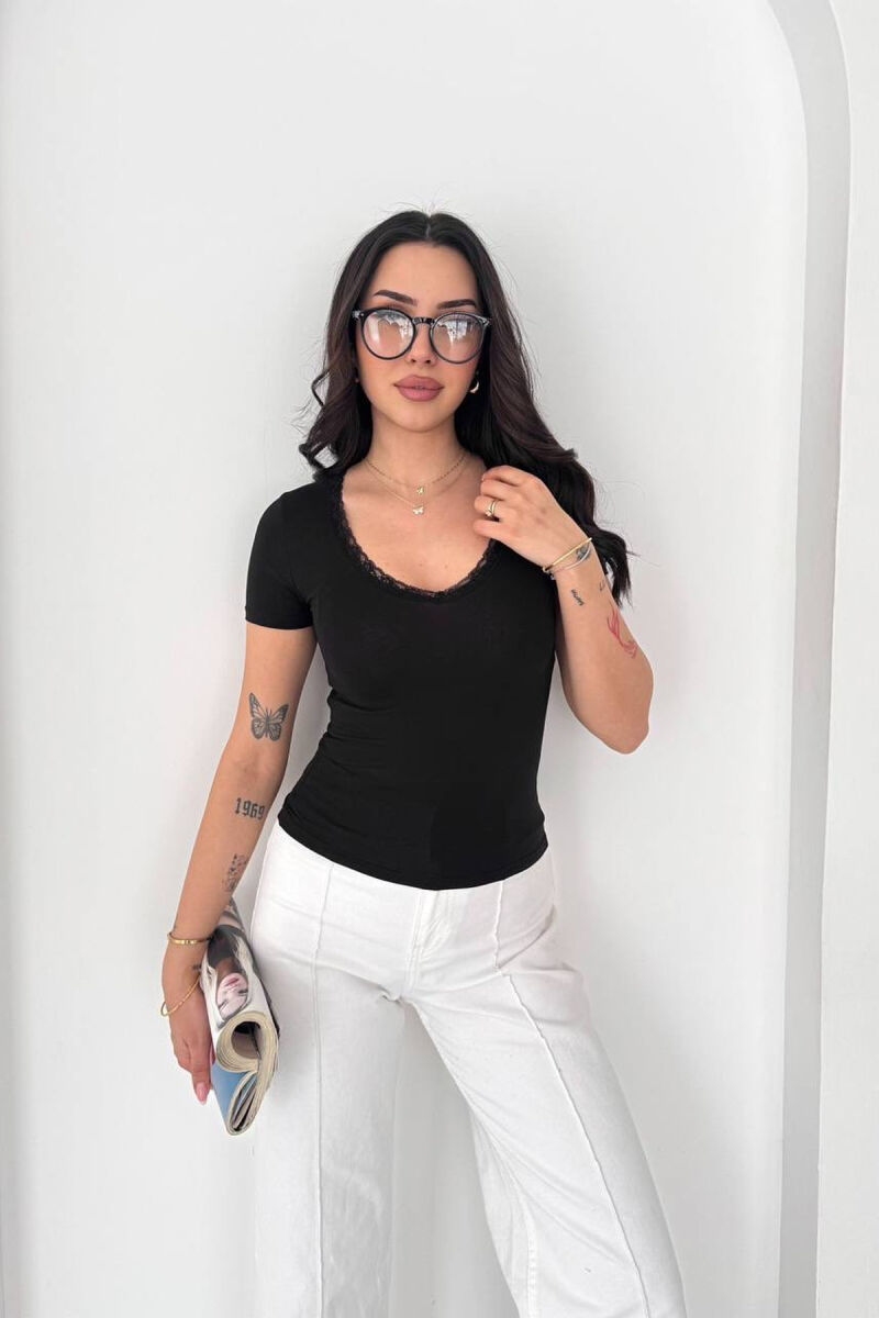 ONE COLOR TULLE DETAIL V NECK WOMAN T-SHIRT BLACK/ E ZEZE - 1