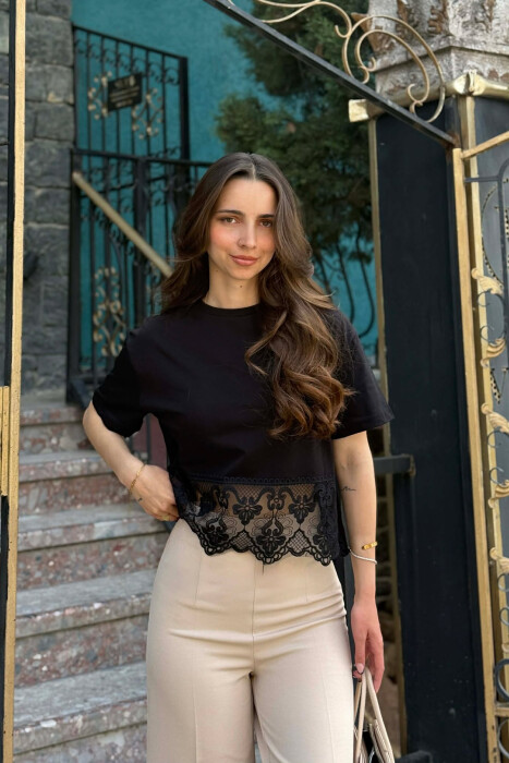 T-SHIRT ME DETAJ DANTELLE PER FEMRA NE NGJYRE TE ZEZE - KLAUDIO FASHION