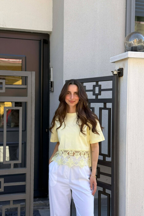 ONE COLOR TULLE DETAIL WOMAN T-SHIRT YELLOW/E VERDHE 