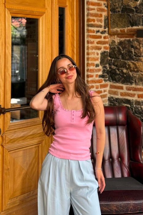 KANATJERE NJE NGJYRESHE ME DETAJ DANTELLE PER FEMRA NE NGJYRE ROZE - KLAUDIO FASHION