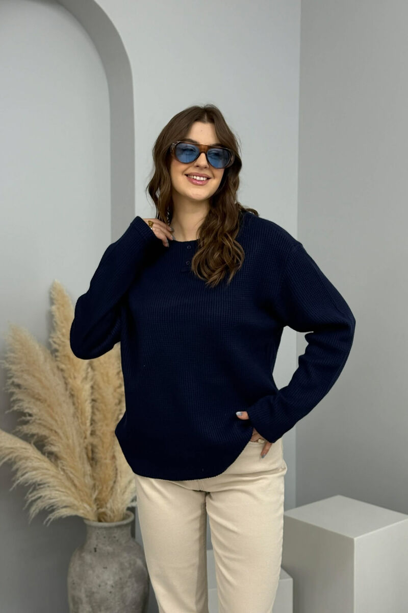 ONE COLOR TWO BUTTONS WOMEN SWEATSHIRT DARK BLUE/BEE - 5