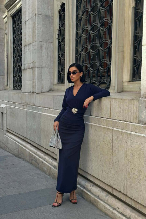 ONE COLOR V NECK GOLD DETAIL BELT LONG WOMEN DRESS BLUE/BLU - 1