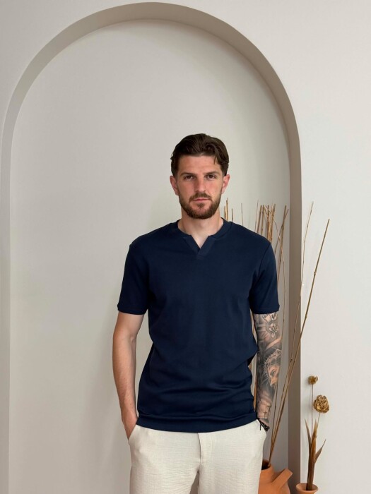 ONE COLOR V NECK MEN T-SHIRT BLUE/BLU - KLAUDIO FASHION