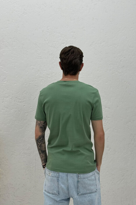 ONE COLOR V NECK MEN T-SHIRT MINT/MENTE - 2