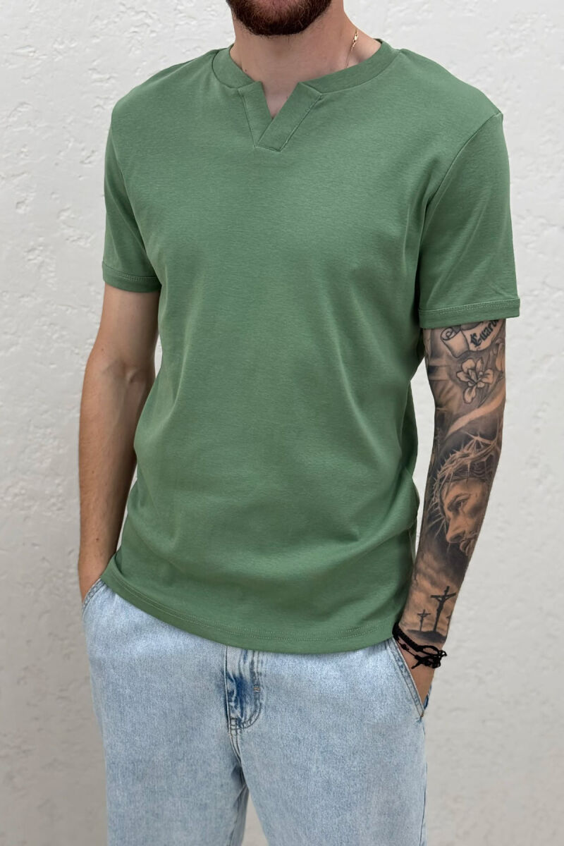 ONE COLOR V NECK MEN T-SHIRT MINT/MENTE - 4
