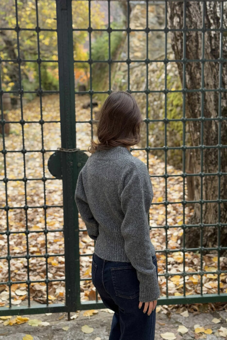 ONE COLOR V NECK SIMPLE WOMEN SWEATER DARK GREY/GEE - 2