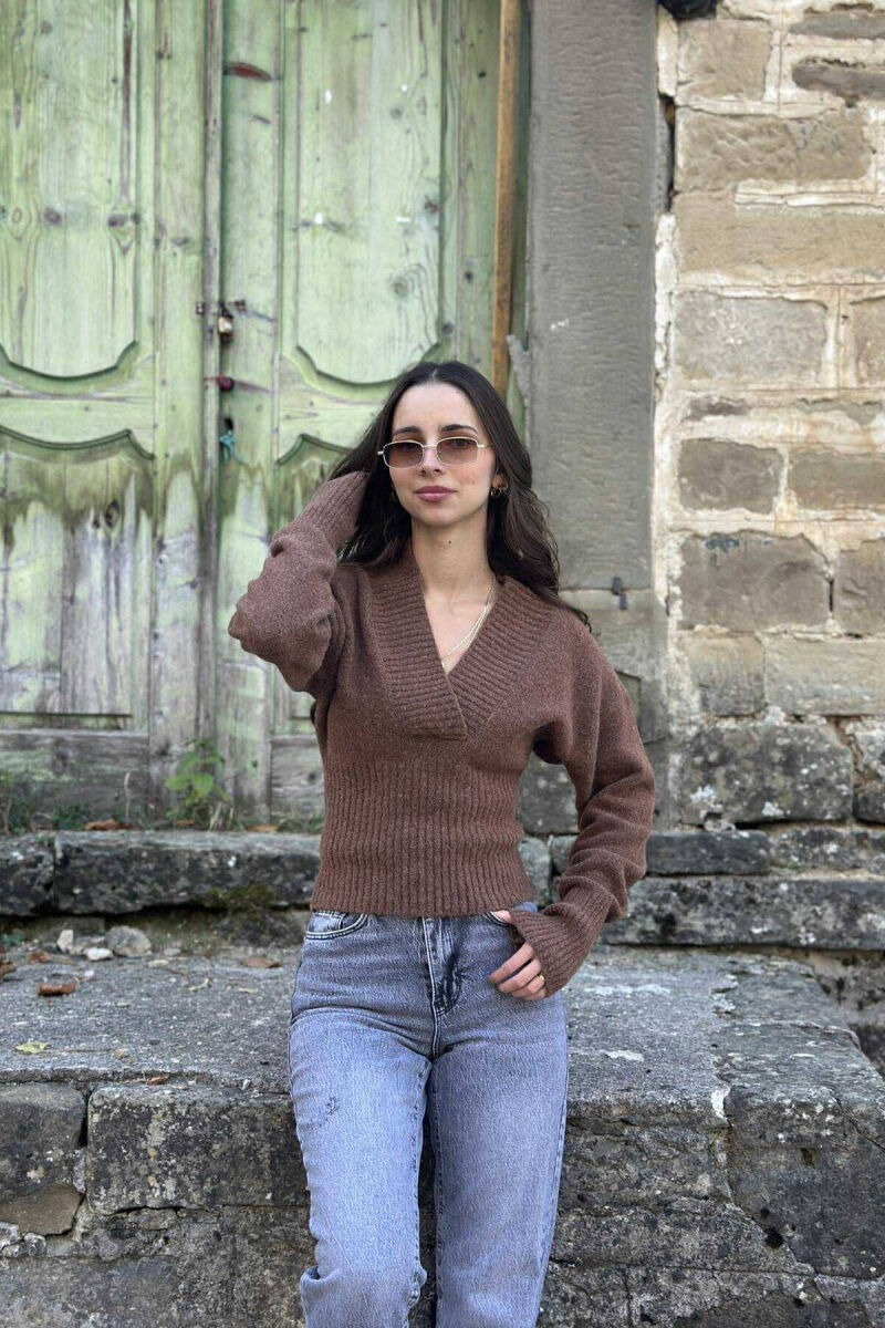 ONE COLOR V NECK SIMPLE WOMEN SWEATER LIGHT BROWN/KAZB - 2