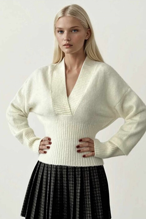 ONE COLOR V NECK SIMPLE WOMEN SWEATER WHITE-E BARDHE 