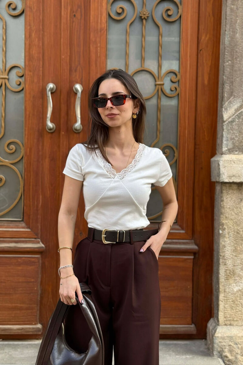 ONE COLOR V-NECK WOMAN T-SHIRT WHITE-E BARDHE - 4