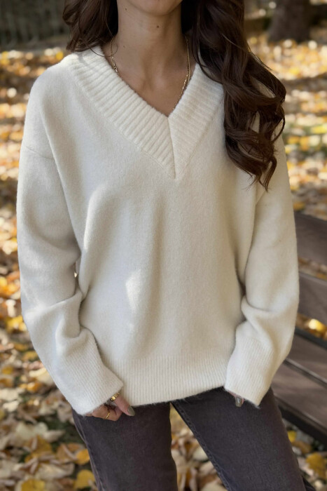 ONE COLOR V NECK WOMEN SWEATER CREAM/KREM - 5