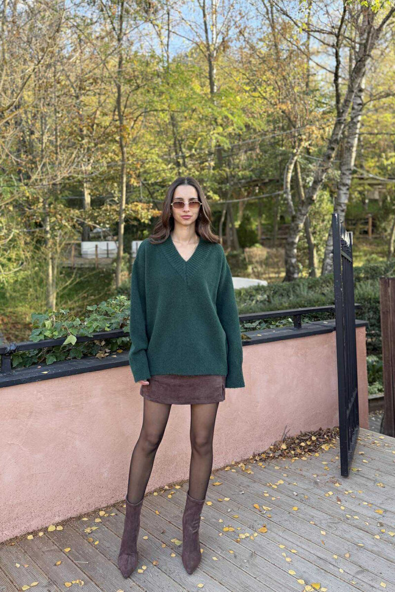 ONE COLOR V NECK WOMEN SWEATER DARK GREEN/JEE - 1