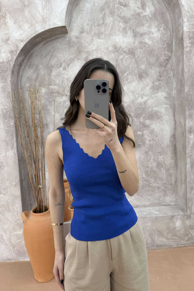 ONE COLOR V NECK WOMEN TANK TOP BLUE/BLU - 3