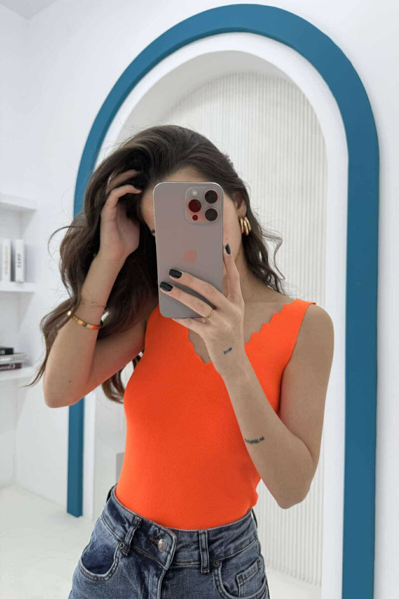ONE COLOR V NECK WOMEN TANK TOP ORANGE/PORTOKALLI - 2