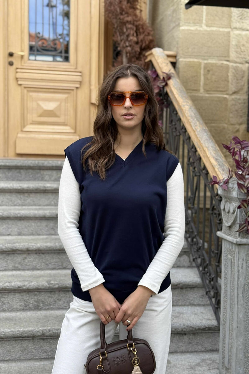 ONE COLOR V NECK WOMEN VEST DARK BLUE/BEE - 1