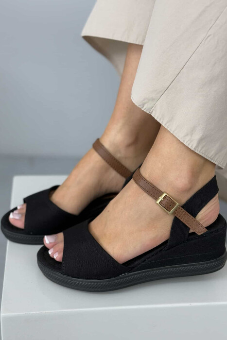 SANDALE TË THJESHTA NJË NGJYRËSHE PËR FEMRA NË NGJYRËN E ZEZË - KLAUDIO FASHION