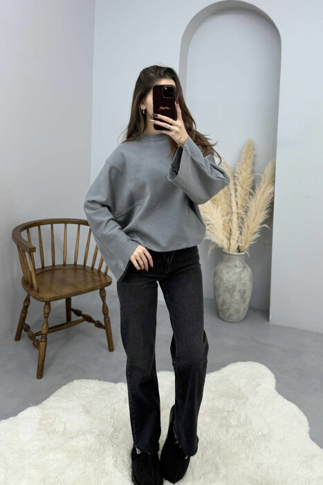ONE COLOR WIDE ROUND NECK WOMEN SWEATSHIRT GREY/GRI - KLAUDIO FASHION
