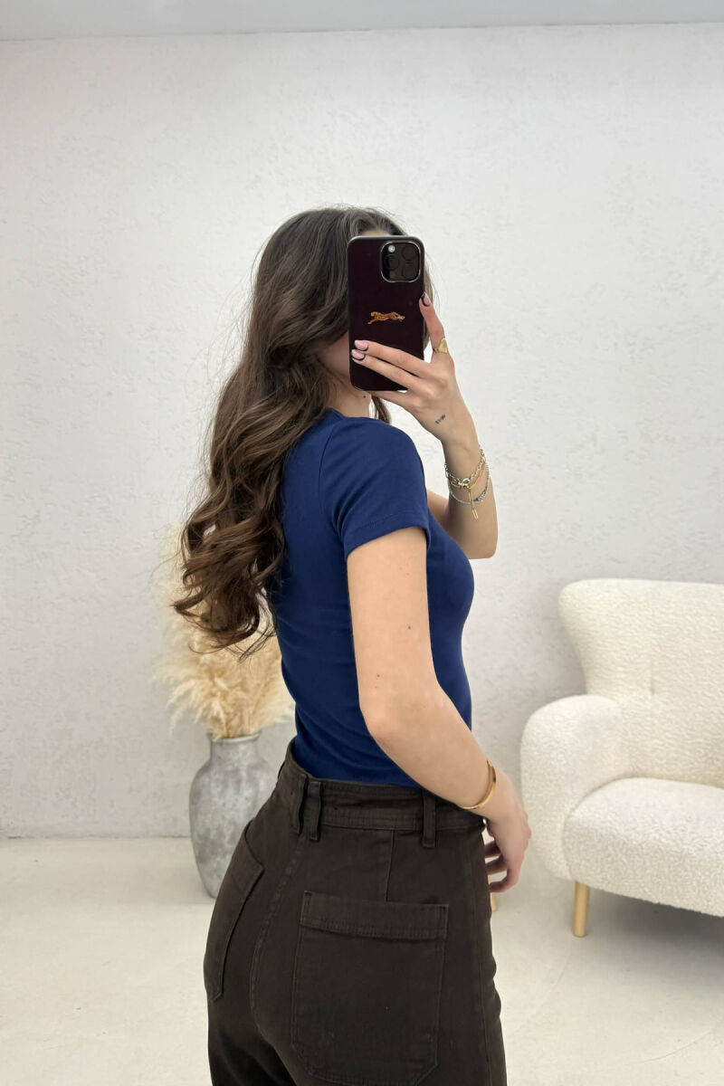 ONE COLOR WOMAN T-SHIRT BLUE/BLU - 4