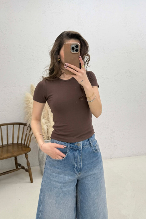 ONE COLOR WOMAN T-SHIRT DARK BROWN/KAFE ERRET 