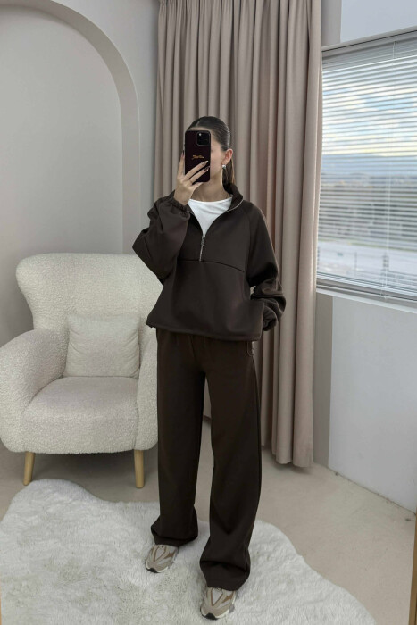 ONE COLOR ZIPPER NECK SWEATSHIRT+SWEATPANTS WOMEN SET BROWN/KAFE - KLAUDIO FASHION