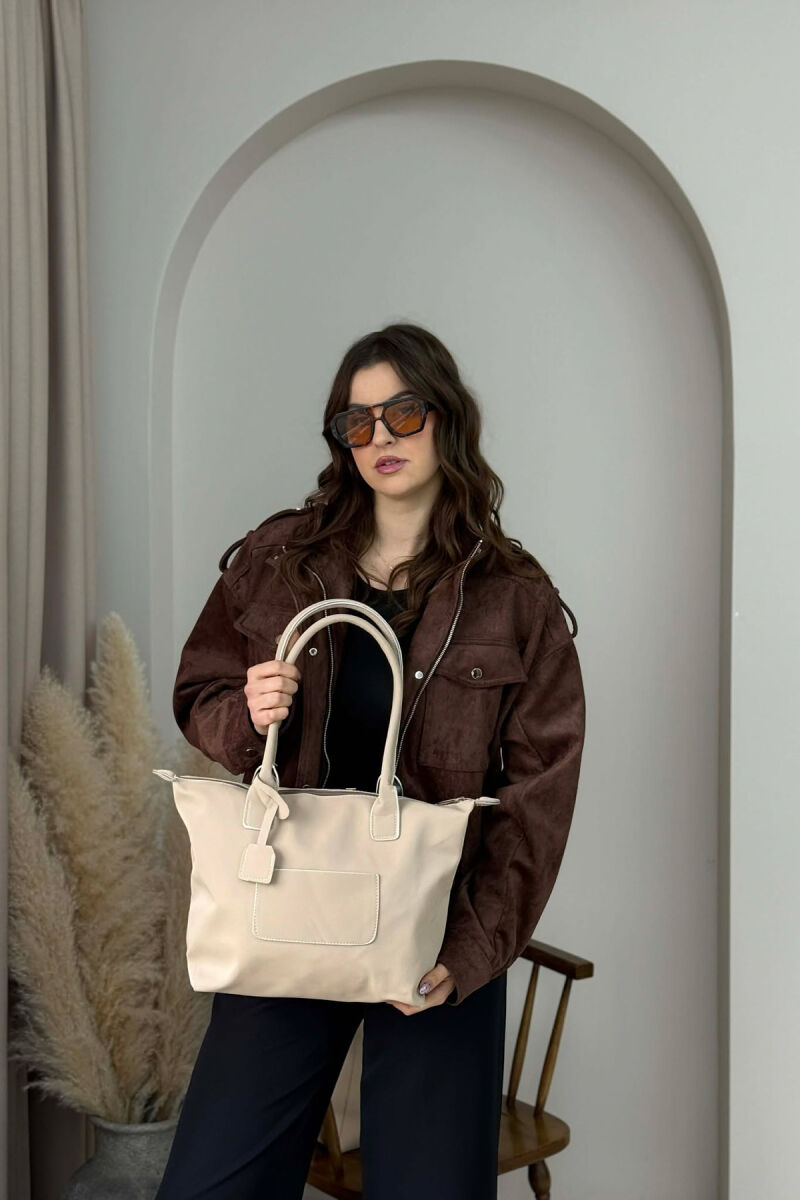 ÇANTE NJE NGJYRESHE ME ZINXHIR PER FEMRA NE NGJYRE BEZHE - 2