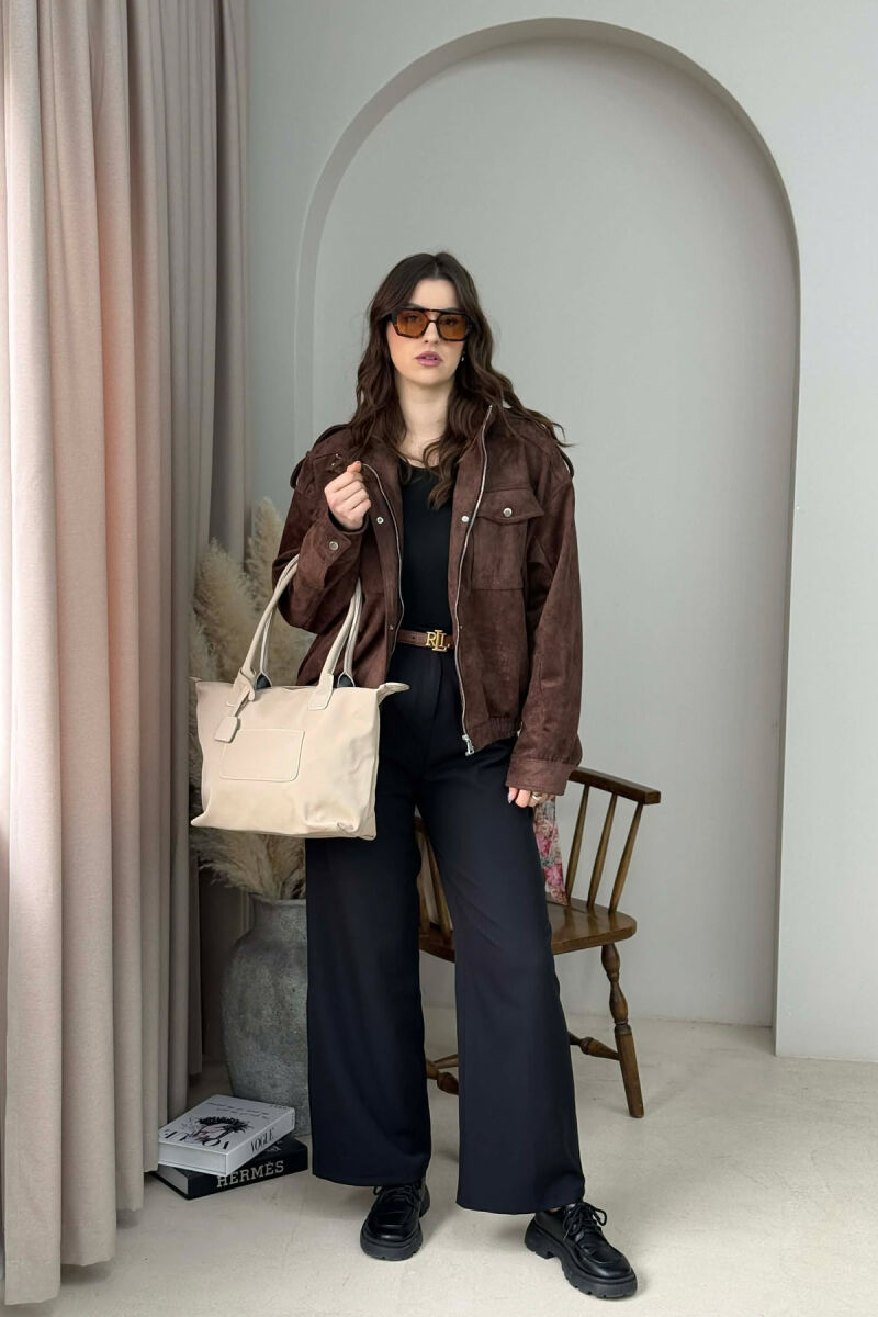 ÇANTE NJE NGJYRESHE ME ZINXHIR PER FEMRA NE NGJYRE BEZHE - 3