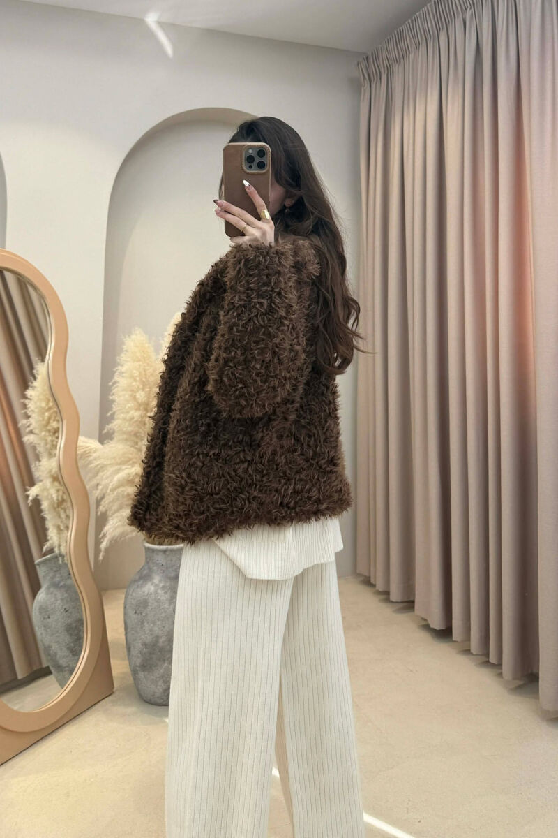 ONE COLOR CURLY FAUX FUR WOMAN COAT BROWN/KAFE - 3