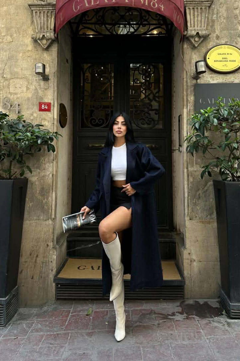 PALLTO E GJATE NJE NGJYRESHE ME GEZOF PER FEMRA NE NGJYRE BLU - 4