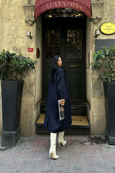 PALLTO E GJATE NJE NGJYRESHE ME GEZOF PER FEMRA NE NGJYRE BLU - 8