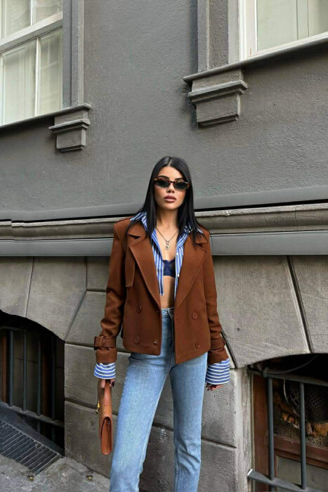 PALLTO E SHKURTER NJE NGJYRESHE PER FEMRA NE NGJYRE KAFE - 3