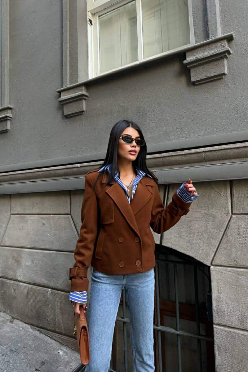 PALLTO E SHKURTER NJE NGJYRESHE PER FEMRA NE NGJYRE KAFE - 4