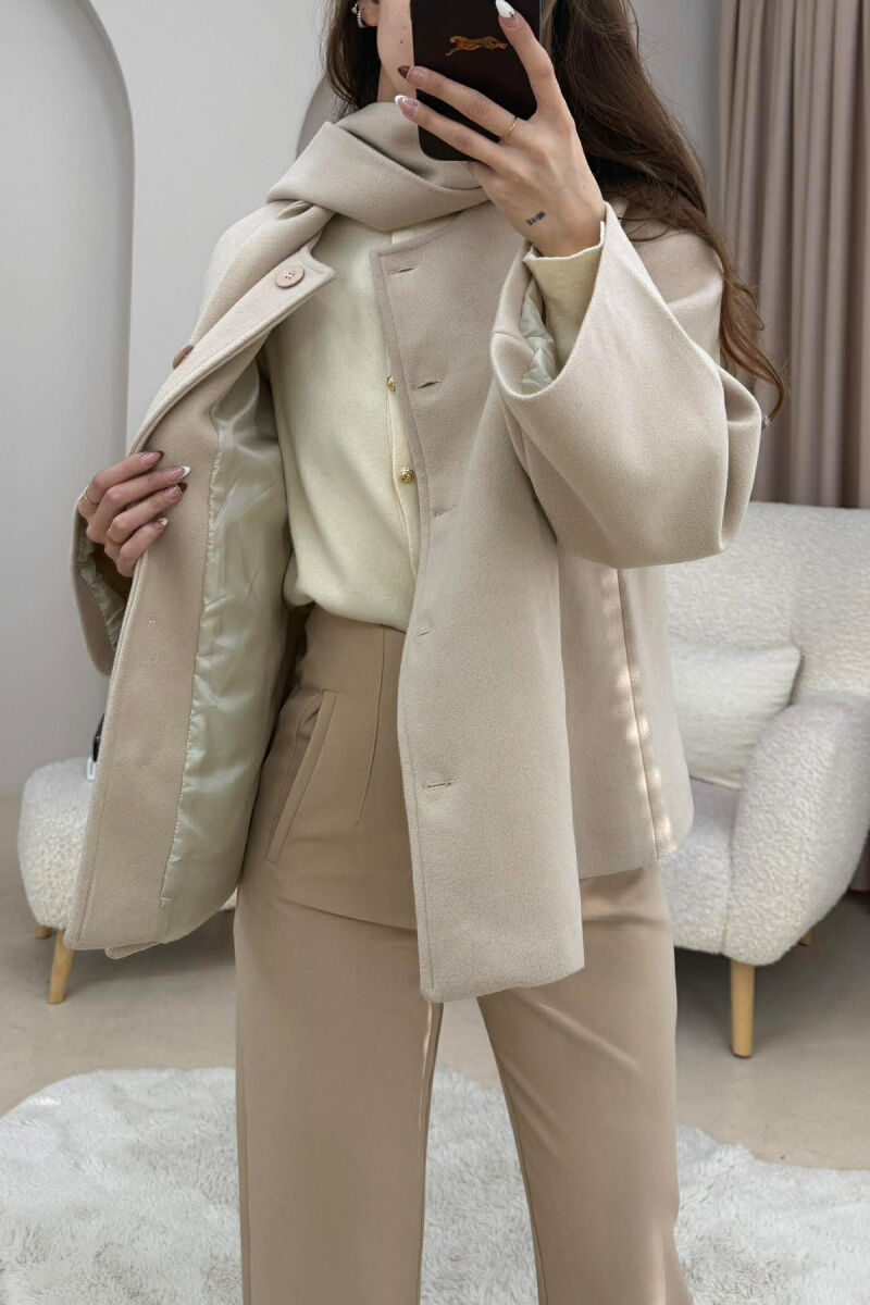 PALLTO E THJESHTE NJE NGJYRESHE ME BUTONA DHE ME DETAJIN E SHALLIT PER FEMRA NE NGJYRE BEZHE - 6