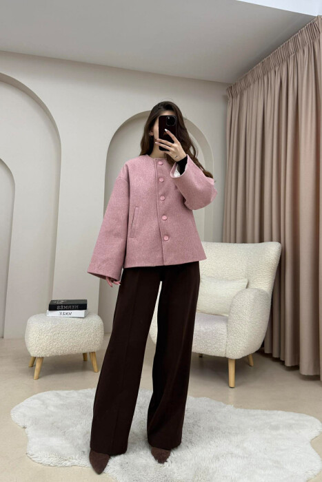 PALLTO E THJESHTE NJE NGJYRESHE ME BUTONA DHE ME DETAJIN E SHALLIT PER FEMRA NE NGJYRE PUDER - 4