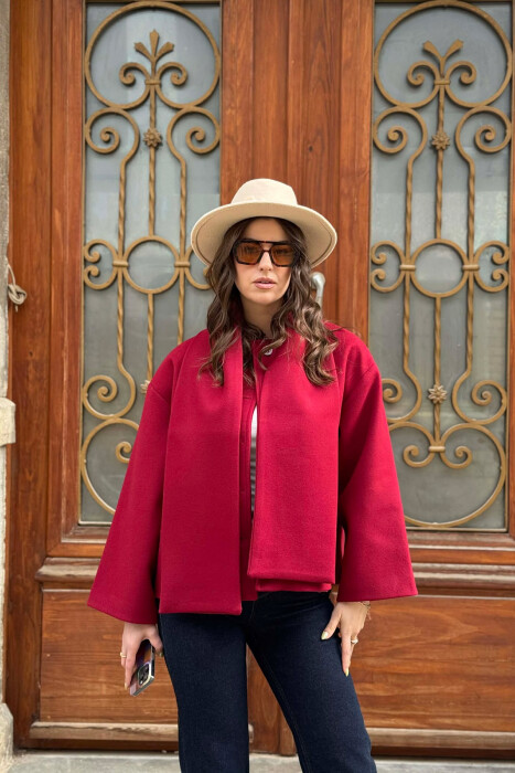 PALLTO E THJESHTE NJE NGJYRESHE ME BUTONA DHE ME DETAJIN E SHALLIT PER FEMRA NE NGJYRE VISHNJE - 1