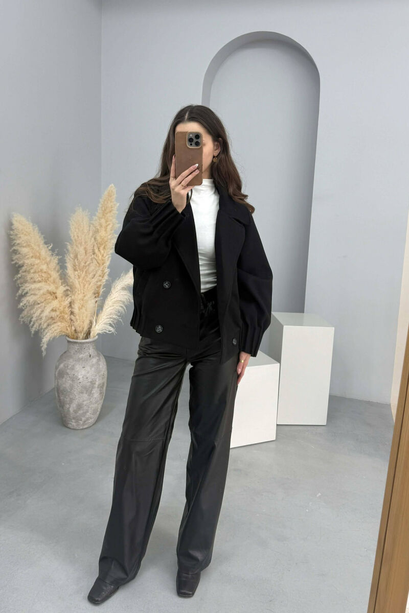 PALLTO E THJESHTE NJE NGJYRESHE PER FEMRA NE NGJYRE TE ZEZE - 2