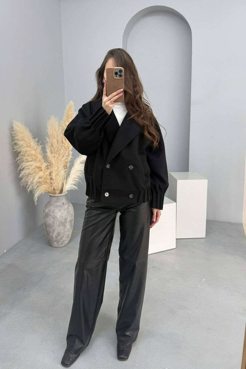 PALLTO E THJESHTE NJE NGJYRESHE PER FEMRA NE NGJYRE TE ZEZE - 3