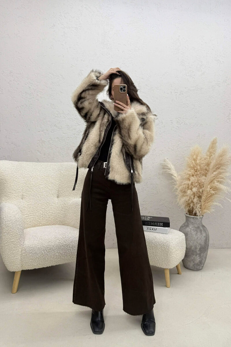 PALLTO ME GEZOF DHE ZINXHIR PER FEMRA NE NGJYRE BEZHE - 2